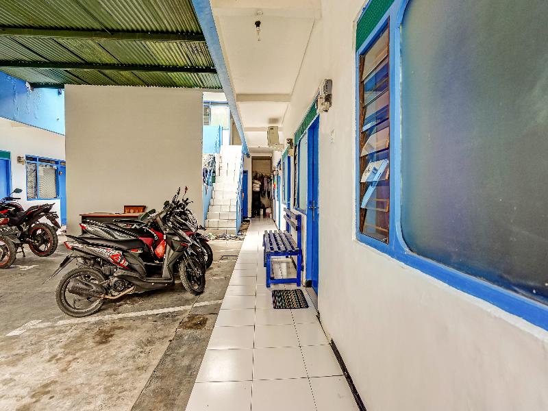 OYO 90523 Homestay Jenggolo - Lobi