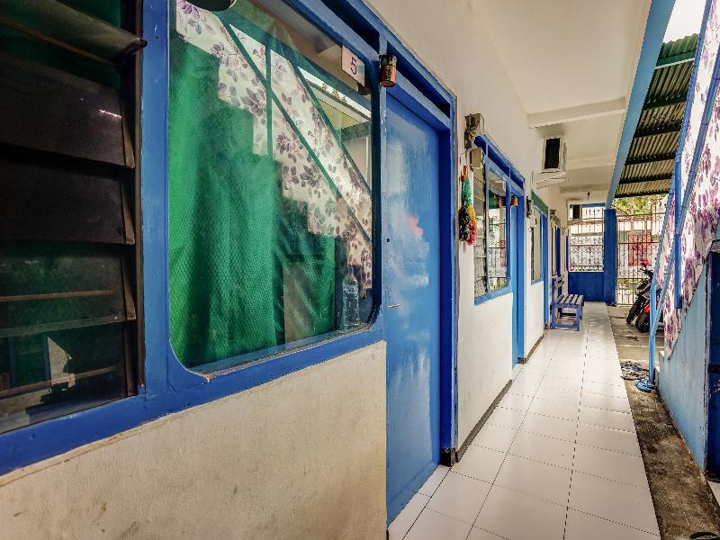 OYO 90523 Homestay Jenggolo - Lobi