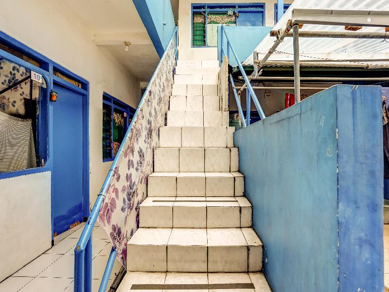 OYO 90523 Homestay Jenggolo - Lobi