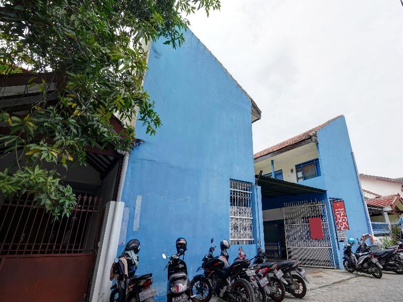 OYO 90523 Homestay Jenggolo - Genel