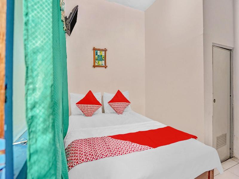 OYO 90523 Homestay Jenggolo - Oda