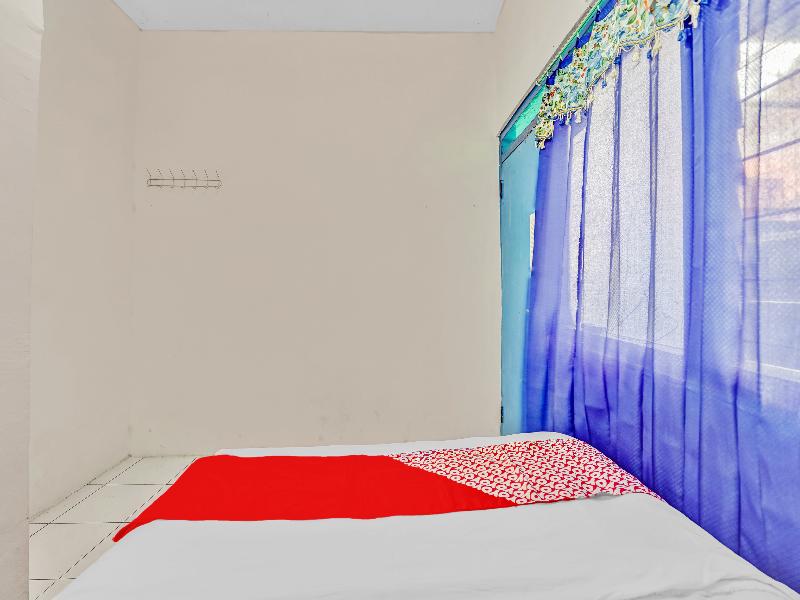 OYO 90523 Homestay Jenggolo - Oda