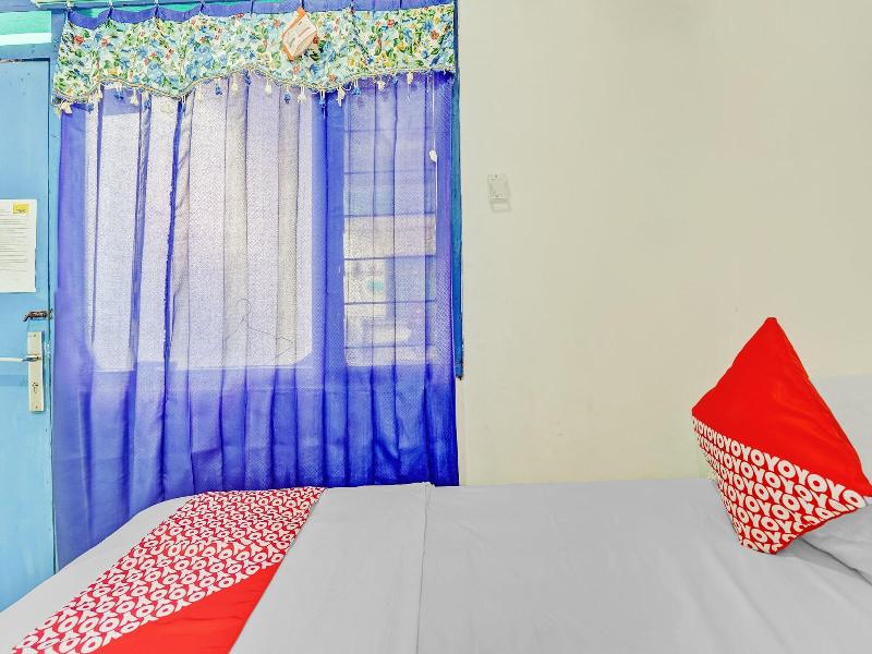 OYO 90523 Homestay Jenggolo - Oda