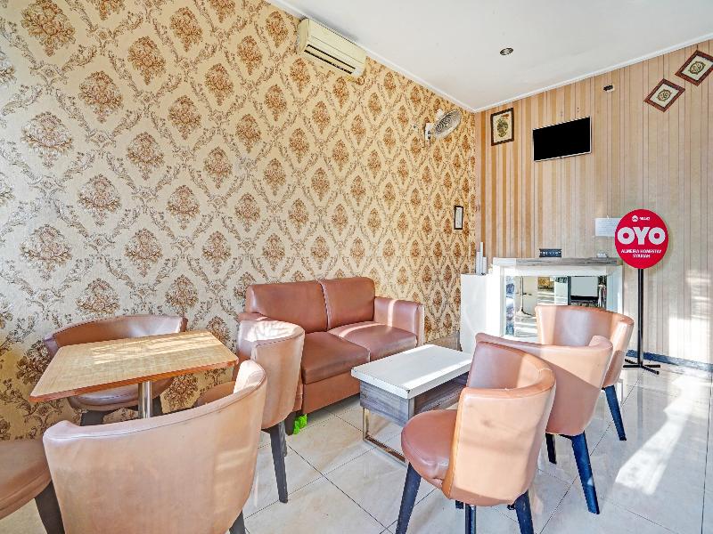 OYO 90442 Almeira Homestay Syariah Sub - Lobi