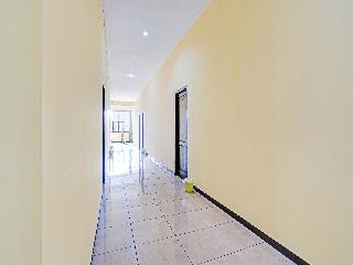 OYO 90442 Almeira Homestay Syariah Sub fotoÄŸrafÄ±