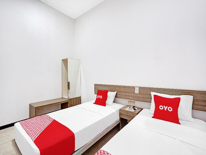 OYO 90442 Almeira Homestay Syariah Sub - Oda