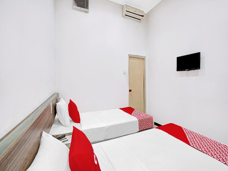 OYO 90442 Almeira Homestay Syariah Sub - Oda