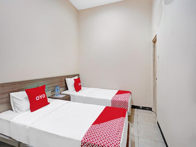 OYO 90442 Almeira Homestay Syariah Sub - Oda