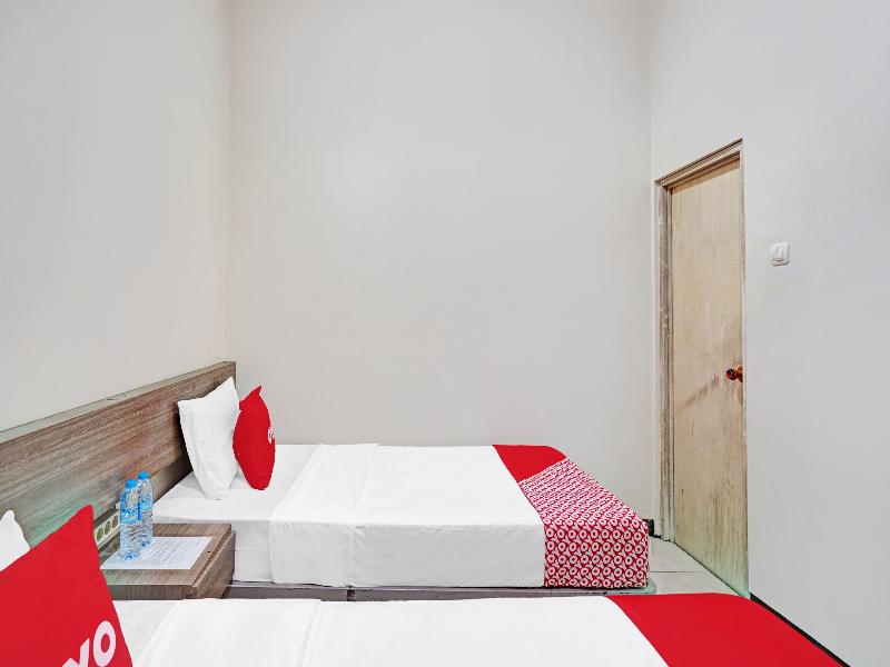 OYO 90442 Almeira Homestay Syariah Sub - Oda