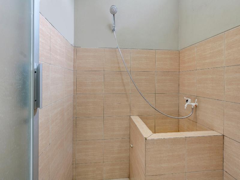 SPOT ON 90159 Puri Asoka Guest House - Oda