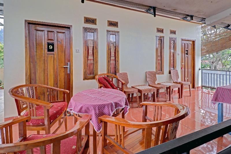 OYO 90454 Adinda Homestay Cibodas Lembang - Lobi
