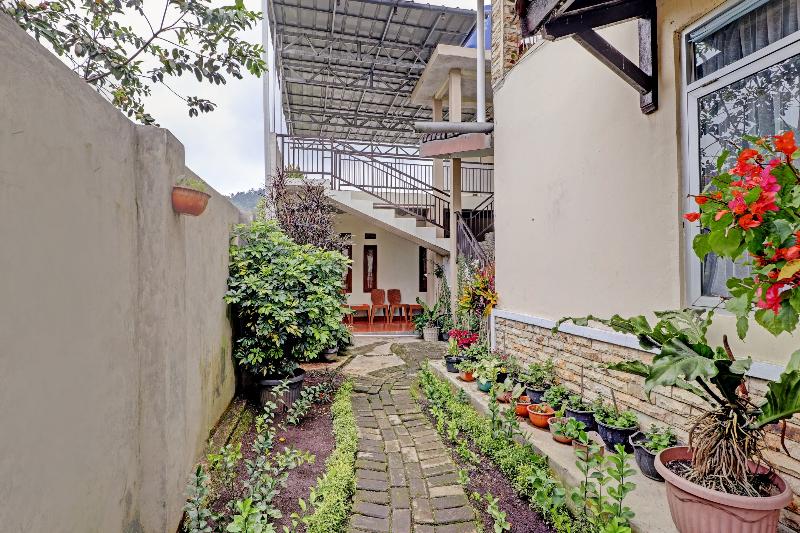 OYO 90454 Adinda Homestay Cibodas Lembang - Genel