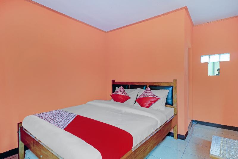 OYO 90454 Adinda Homestay Cibodas Lembang - Oda