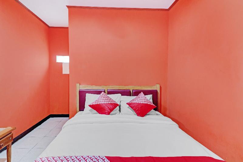 OYO 90454 Adinda Homestay Cibodas Lembang - Oda