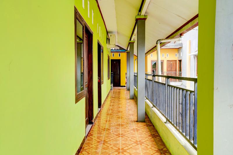 OYO 113676 Wisma Al-fahmi Syariah - Lobi