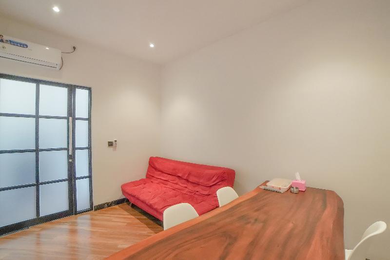 Super OYO 90447 Kardopa Hotel Megapark - Lobi