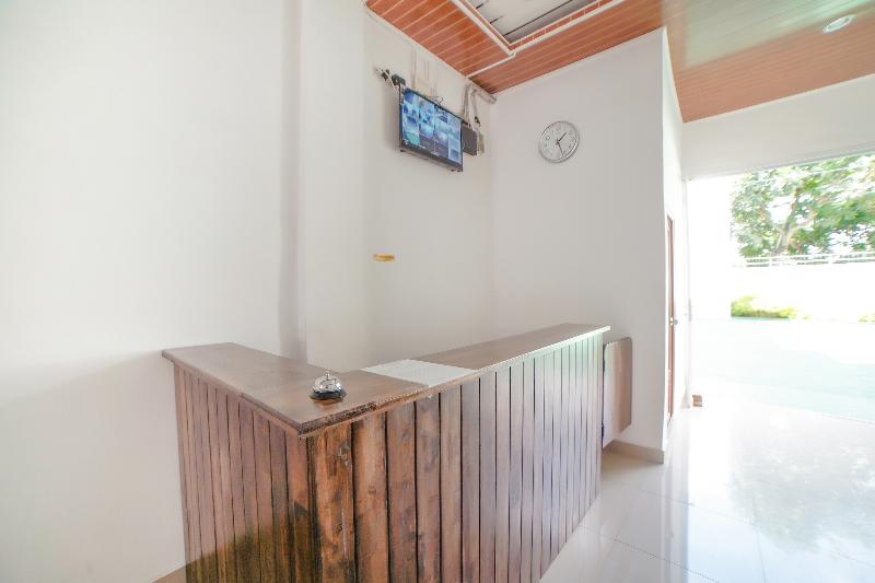 Super OYO 90457 Anara Residence & Guest House - Lobi