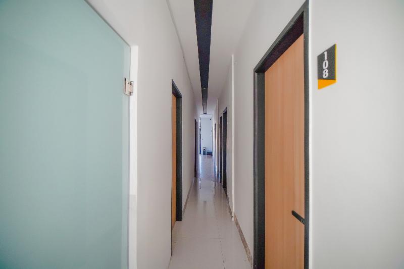 Super OYO 90457 Anara Residence & Guest House - Lobi
