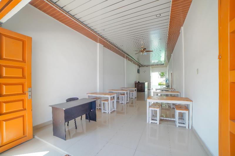 Super OYO 90457 Anara Residence & Guest House - Lobi