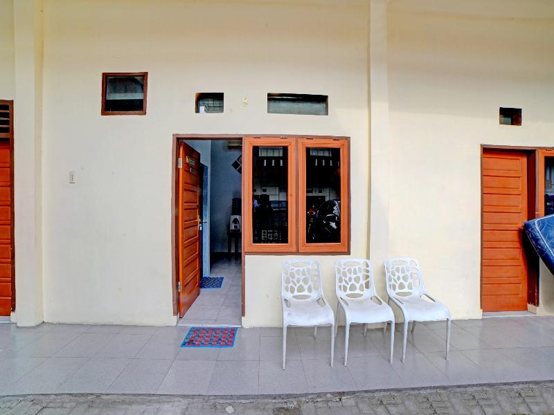 OYO 90503 Madina Residence - Lobi