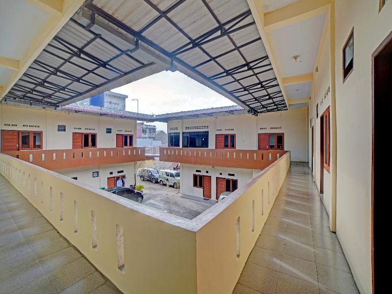 OYO 90503 Madina Residence - Genel