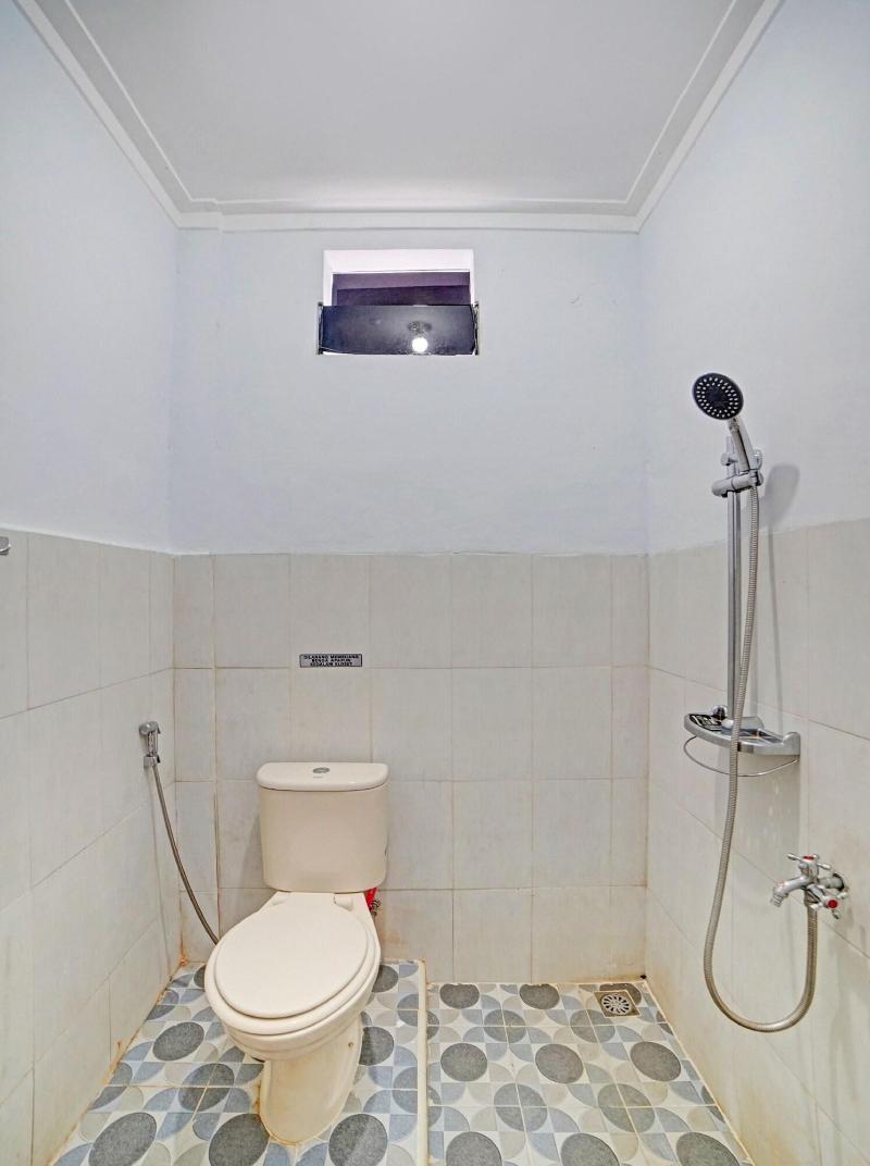 OYO 90503 Madina Residence - Oda