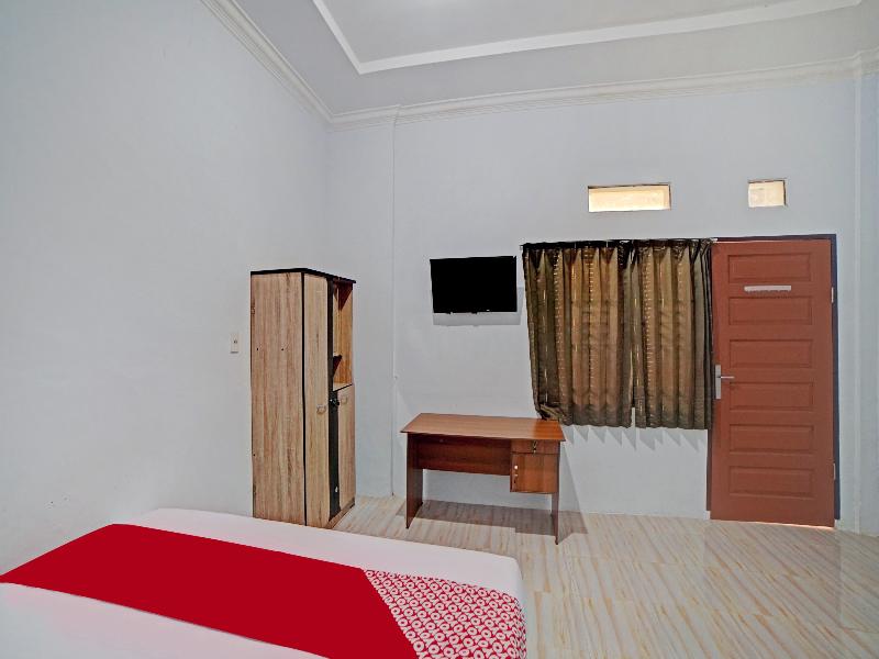 OYO 90503 Madina Residence - Oda