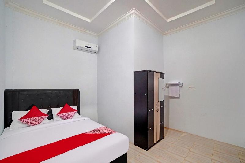 OYO 90503 Madina Residence - Oda