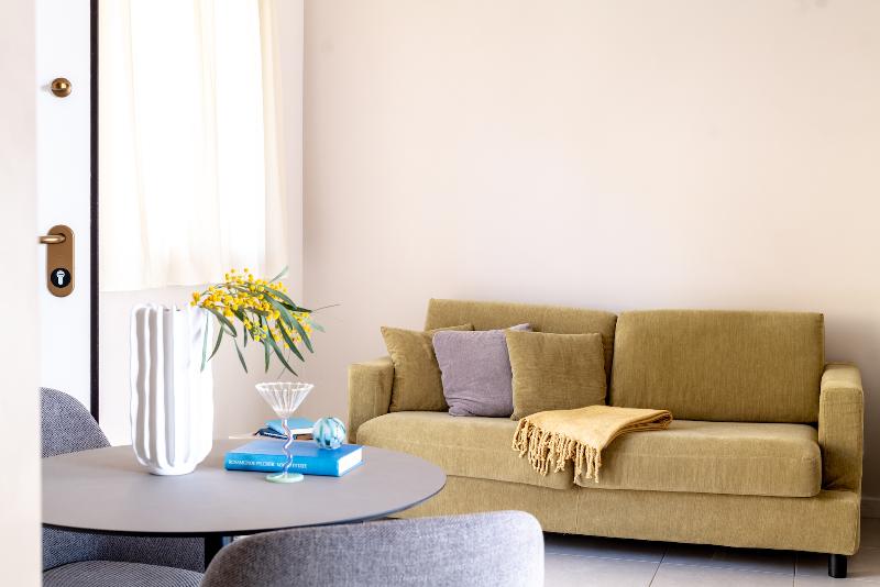 Luna Minoica Suites & Apartments - Oda