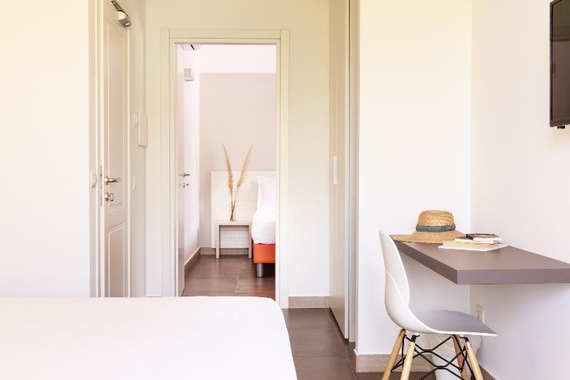 Luna Minoica Suites & Apartments - Oda