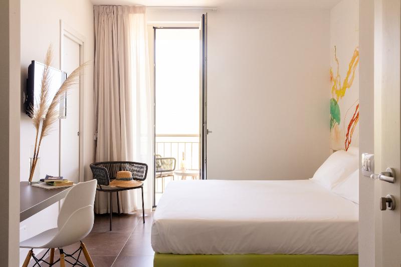 Luna Minoica Suites & Apartments - Oda
