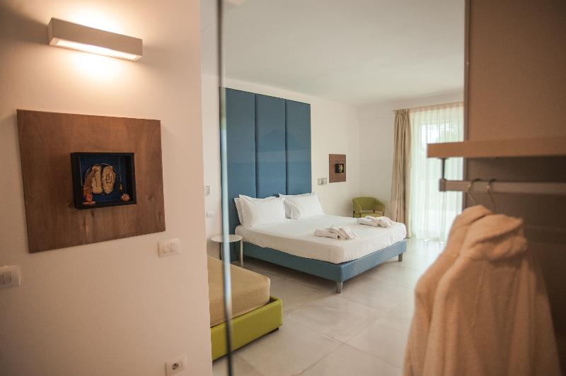 Luna Minoica Suites & Apartments - Oda