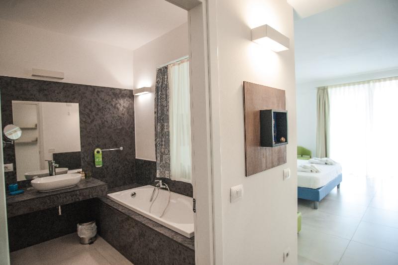 Luna Minoica Suites & Apartments - Oda