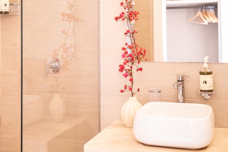 Luna Minoica Suites & Apartments - Oda