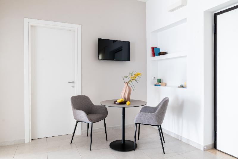 Luna Minoica Suites & Apartments - Oda