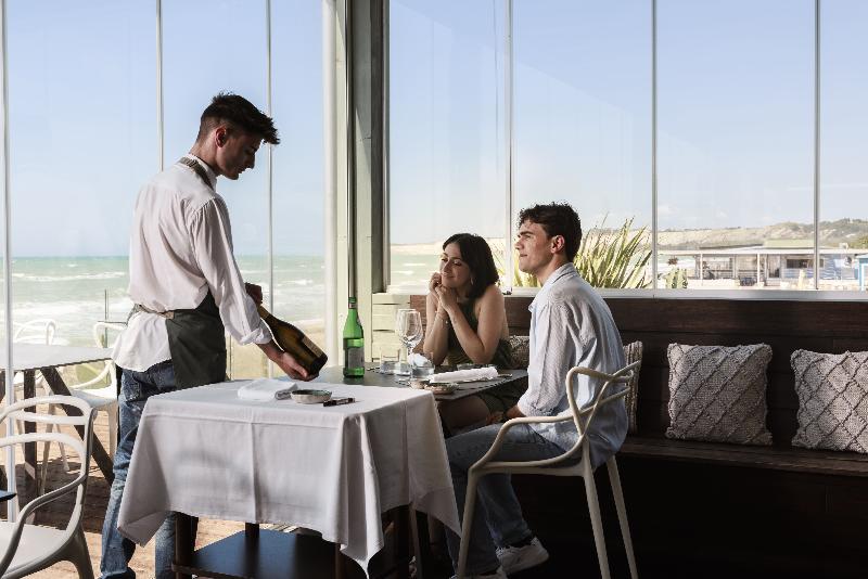 Luna Minoica Suites & Apartments - Restoran