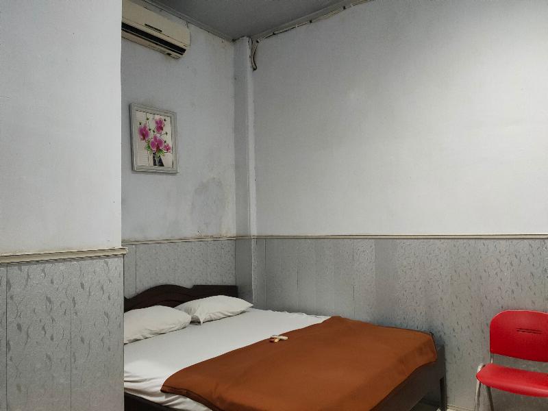 OYO 90529 Hotel Baruga Makassar - Oda