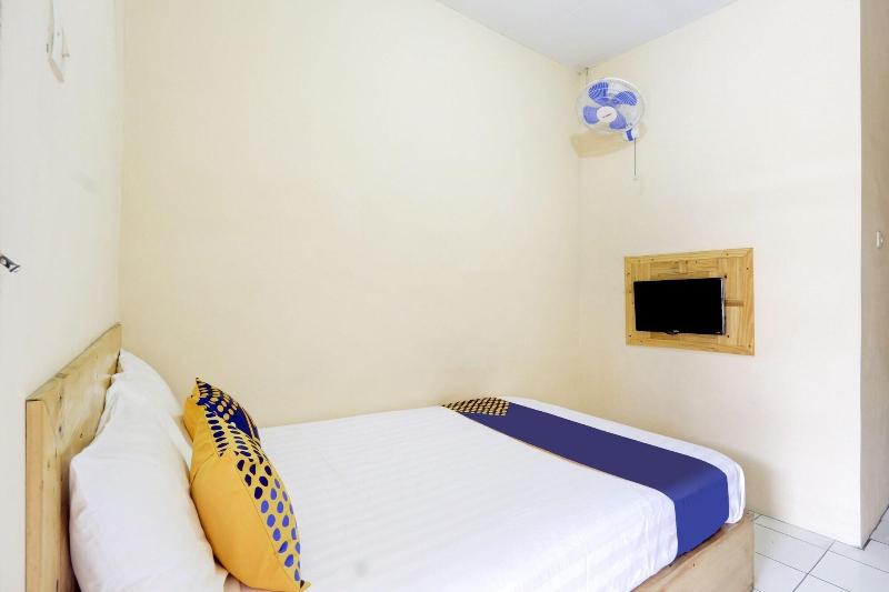 SPOT ON 90156 Hotel Ramayana - Oda