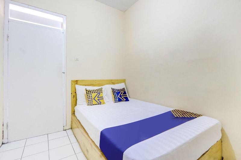 SPOT ON 90156 Hotel Ramayana - Oda