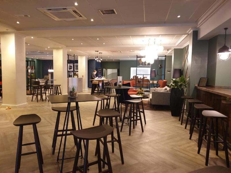 Mercure Cardiff North Hotel - Bar
