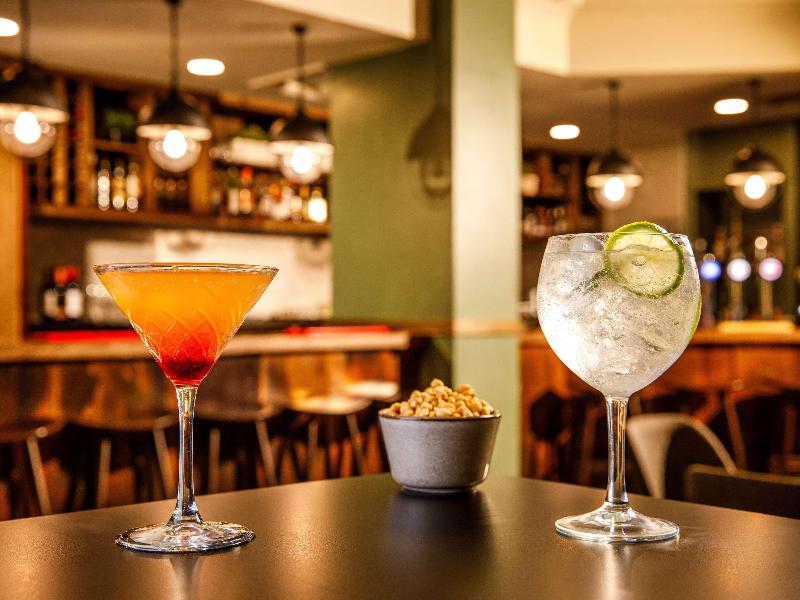 Mercure Cardiff North Hotel - Bar
