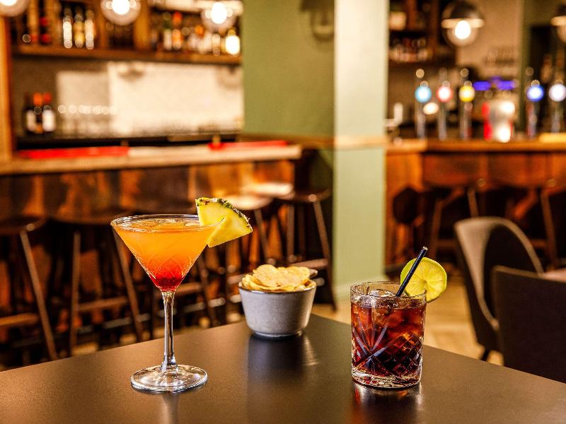 Mercure Cardiff North Hotel - Bar
