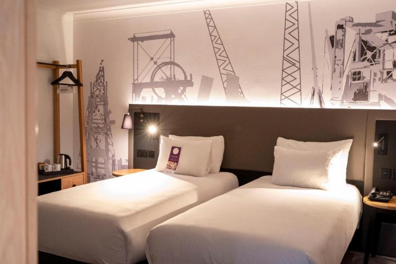 Mercure Cardiff North Hotel - Oda