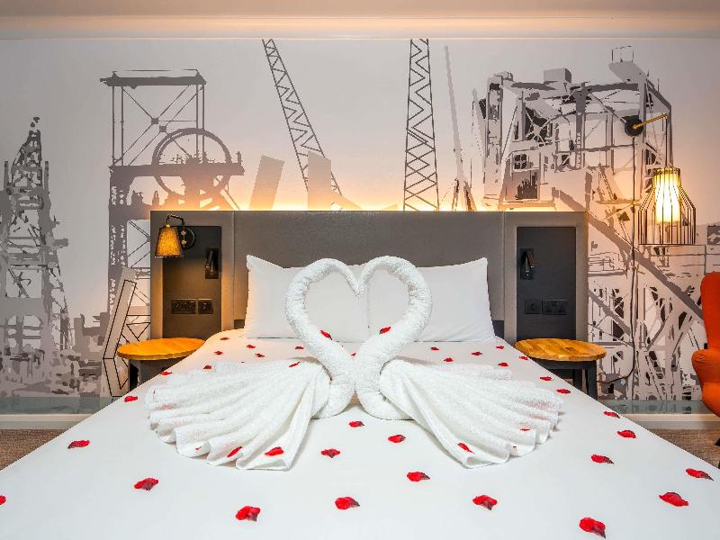 Mercure Cardiff North Hotel - Oda