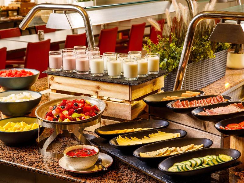 Mercure Cardiff North Hotel - Restoran