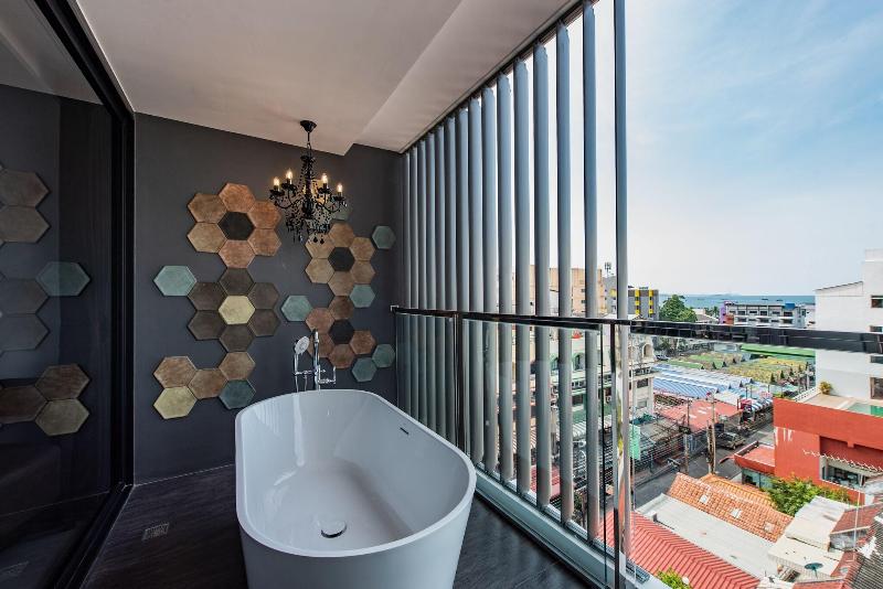 Blackwoods Hotel Pattaya - Oda
