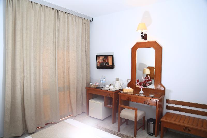 MinaMark Beach Resort - Families & Couples Only - Oda