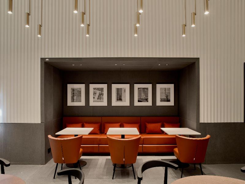 Kozmo Hotel Suites & Spa - Bar