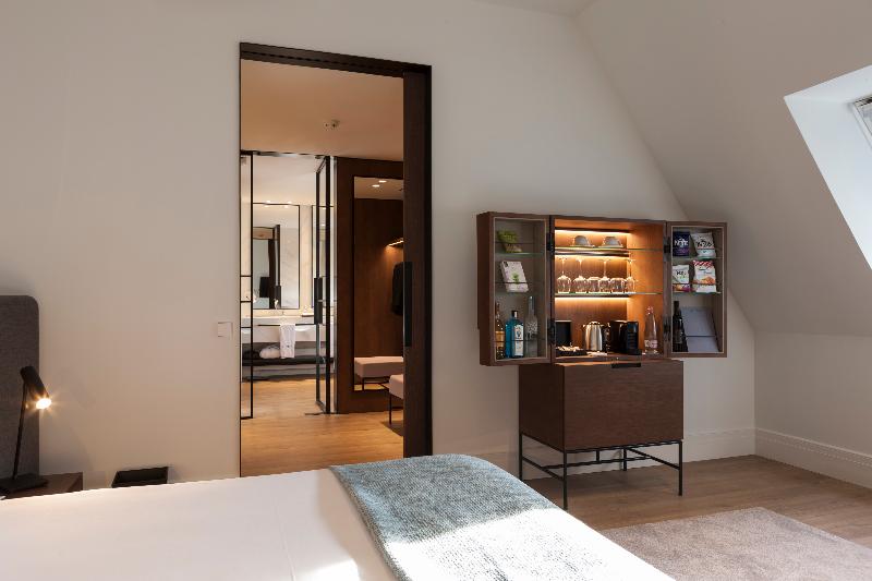 Kozmo Hotel Suites & Spa - Oda