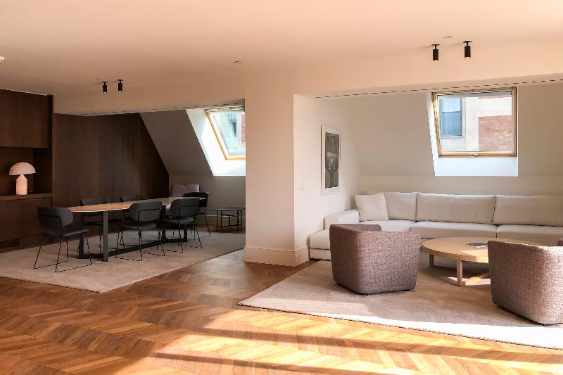 Kozmo Hotel Suites & Spa - Oda